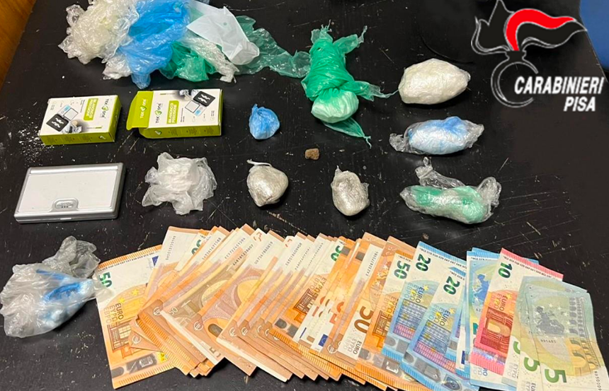 Pontedera, inseguimento da film nella notte: arrestato 48enne per spaccio e resistenza ai Carabinieri