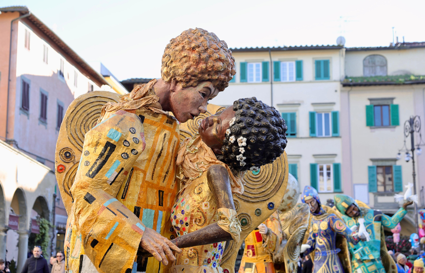 Empoli saluta le maschere, ultima uscita di ''Un altro carnevale, sotto lo stesso cielo''