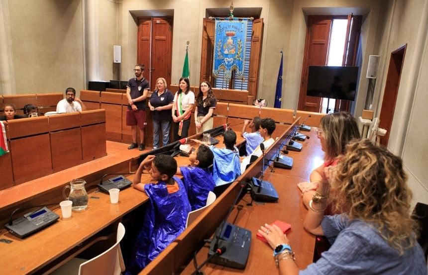 Empoli, ricevuti in Comune i piccoli ambasciatori di pace Saharawi