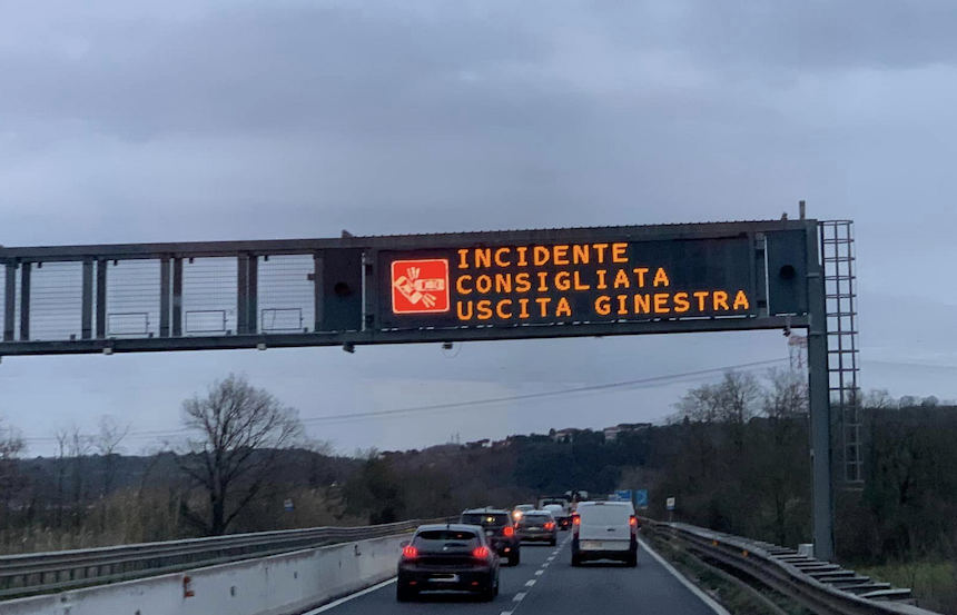 Incidente stradale in FiPiLi tra Ginestra Fiorentina e Scandicci