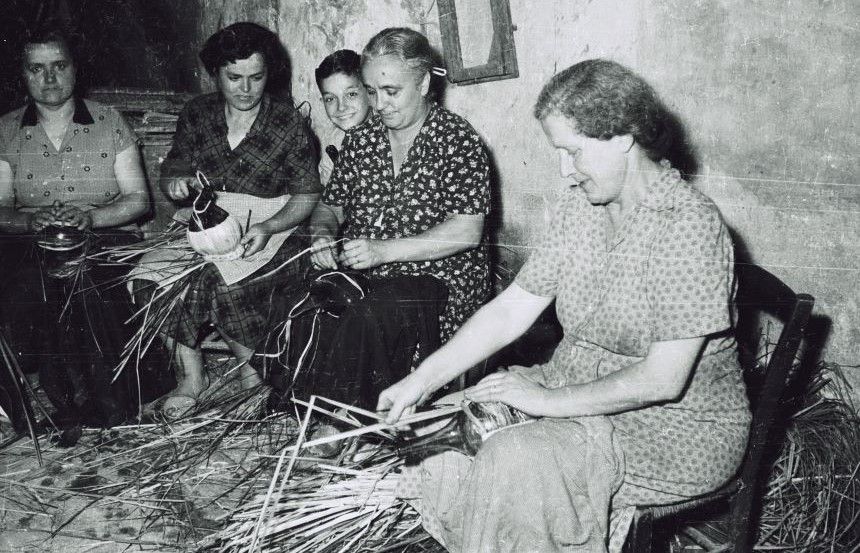 Le Fiascaie, il duro lavoro a domicilio delle donne in Valdelsa